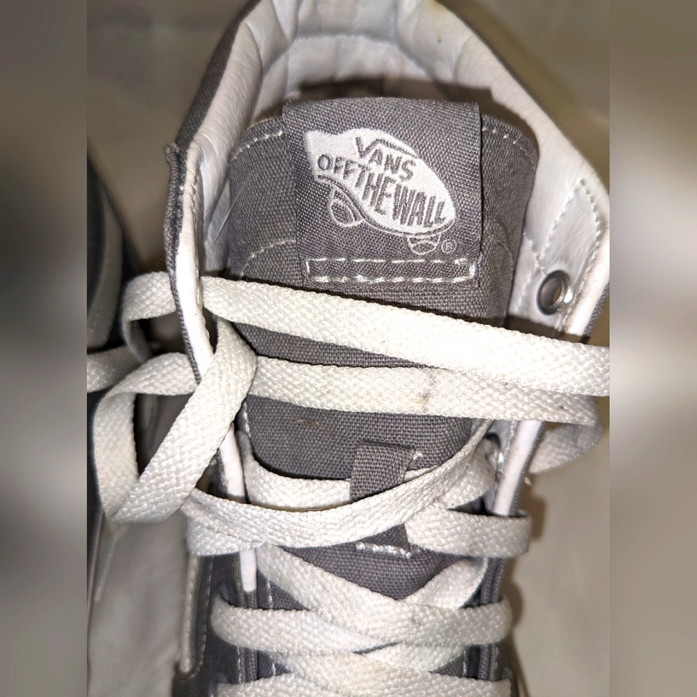 Vans Off The Wall Men's High-Top Sneakers - Picture 4 of 12